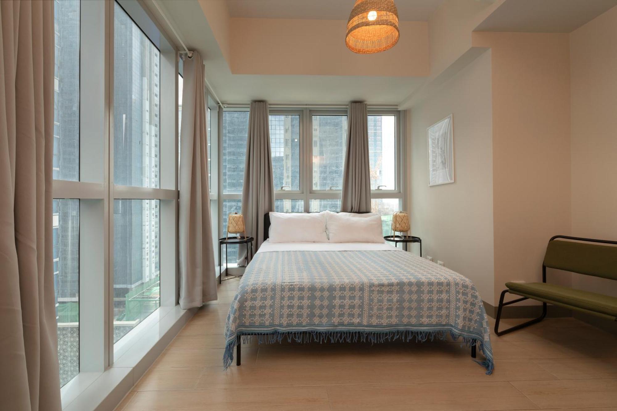 Uptown Parksuites Apartments Tower 2 Bgc By Ph Staycation Manila Zewnętrze zdjęcie